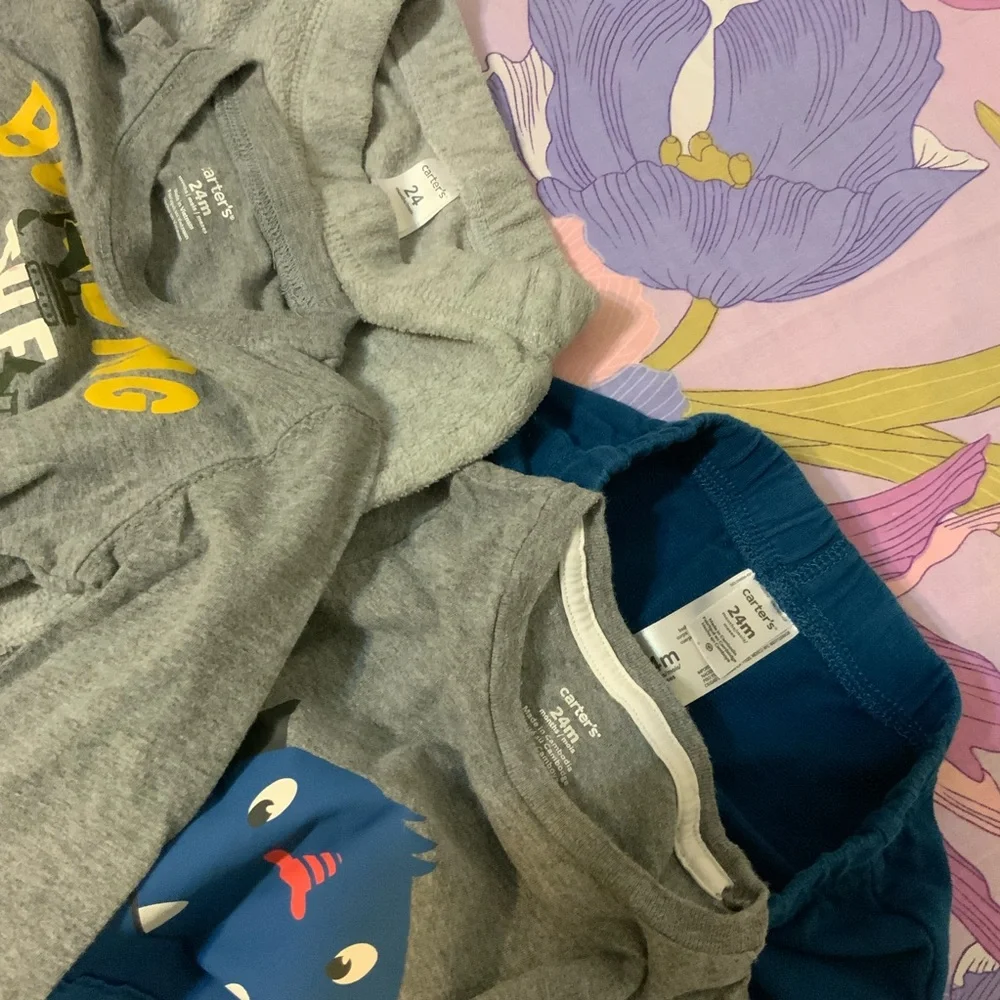 EUC Lot 8 Pz  Toddler 4 Sets Pants Sweater & Tee 24M  Carter’s